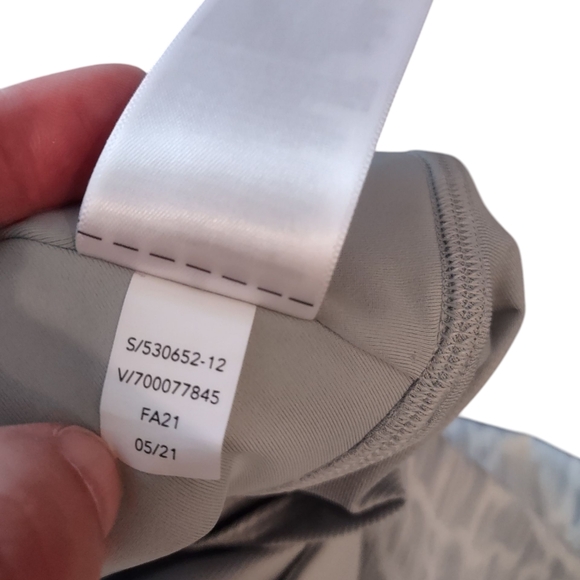 Athleta Printed Run With It 3.5" Short NWT - Picture 10 of 16